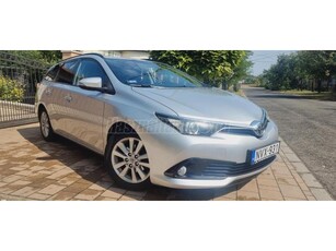 TOYOTA AURIS Touring Sports 1.33 Active Comfort Szép.megkímélt