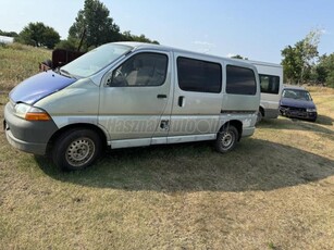 TOYOTA HI-ACE Hiace 2.4 D Combi