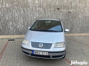 Volkswagen Sharan 1.9 PD TDI Highline