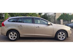 VOLVO V60 2.0 D [D4] Kinetic