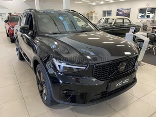 VOLVO XC40 2.0 [B3] MHEV Plus Dark Black Edition DCT Lépjen be a sötétség birodalmába!!!!