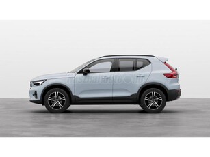 VOLVO XC40 2.0 [B3] MHEV Plus Dark DCT Készlet autó. azonnal átvehető!