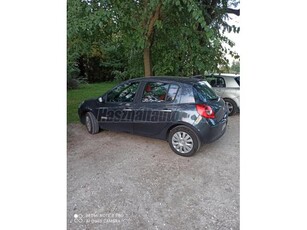 RENAULT CLIO 1.5 dCi Authentique RIP Curl kiadás