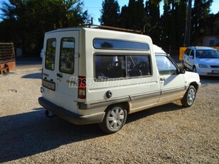 RENAULT EXPRESS 1.2 II. 1.5-év műszakival jó motorral vonóhoroggal