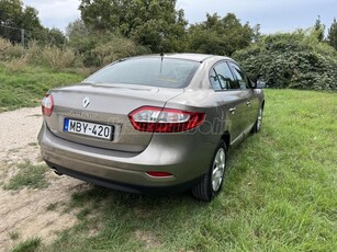 RENAULT FLUENCE 1.6 Advantage E5