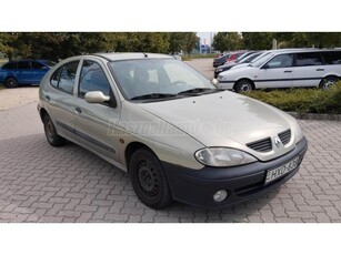 RENAULT MEGANE 1.4 16V Alize