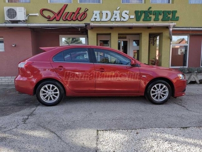 MITSUBISHI LANCER Sportback 1.6 Invite Special 82 710 KM . FRISS MŰSZAKI . SZERVÍZKÖNYV