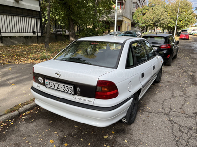 OPEL ASTRA F 1.6 16V Classic Family