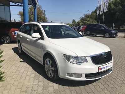 SKODA SUPERB Combi 1.8 TSI Elegance Panorama tetővel!