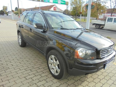 VOLVO XC90 2.4 D [D5] Kinetic Geartronic