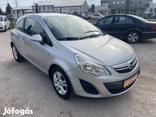 Opel Corsa D 1.4 Color Edition Tempomat Multiko...