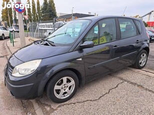 Renault Scenic Scénic 1.5 dCi Privilege Friss V...