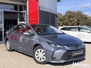 Toyota Corolla Sedan 1.5 Active Mo.-i. 1 tulajd...