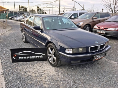 BMW 7-ES Sorozat