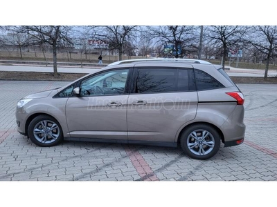 FORD C-MAX Grand1.5 EcoBoost Technology [7 személy]