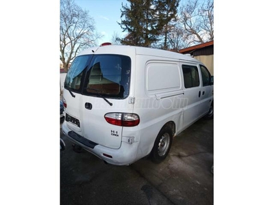 HYUNDAI H-1 Van 2.5 CRDi LP Classic 6 személy+teher vonóhoroggal