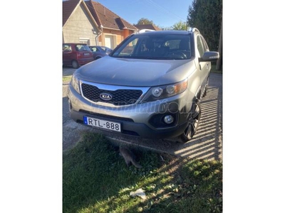 KIA SORENTO 2.2 CRDi EX Base (7 személyes ) (Automata)