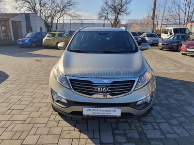 KIA SPORTAGE 1.7 CRDi EX Prémium +136E KM+2 ÉV GARANCIÁVAL+1.TULAJ+NAVI+KAMERA+RADAR+ÚJ VEZÉRLÉS+ROZSDAMENTES+