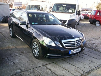 MERCEDES-BENZ E 200 CDI T BlueEFFICIENCY Classic