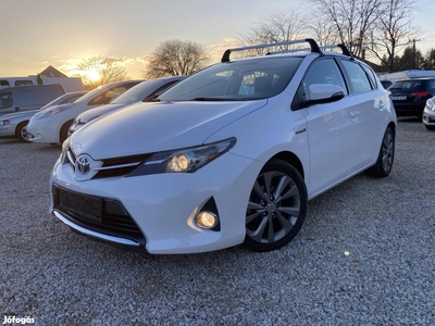 Toyota Auris 1.8 HSD Sol (Automata) Kamatmentes...