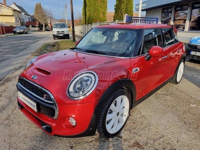 MINI COOPER 2.0 S John Cooper Works Optik