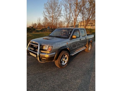 NISSAN PICK UP 2.5 4WD Navara