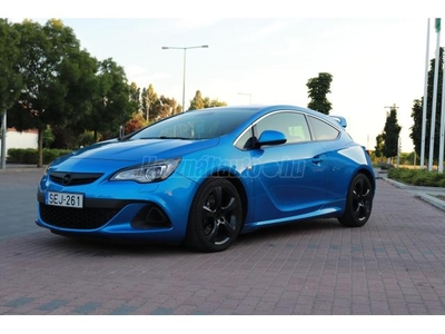 OPEL ASTRA J GTC 2.0 T Start-Stop OPC Opc