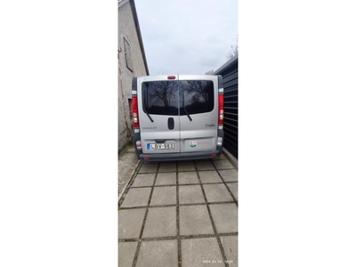 RENAULT TRAFIC Long