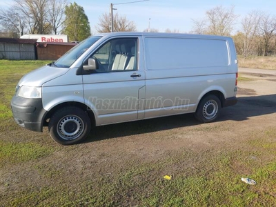 VOLKSWAGEN TRANSPORTER T5 1.9 TDI Basic