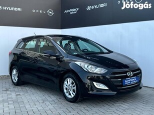 Hyundai I30 CW 1.6 GDi Comfort 119e km / téli-n...