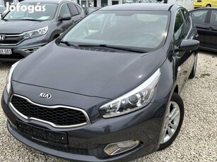 KIA CEE'D 1.6 GDI EX Prémium 105.000 KM!!! Végi...