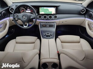 Mercedes-Benz E 200 d T 9G-Tronic Vezetett SZER...