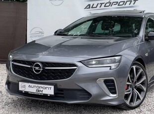 Opel Insignia Sports Tourer 2.0 T AWD GSi (Auto...