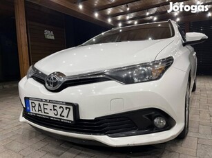 Toyota Auris Touring Sports 1.4 D-4D Active Áfá...