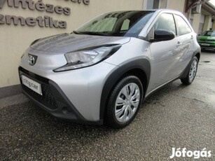 Toyota Aygo X 1.0 VVT-i Comfort Business 4 Ezer...