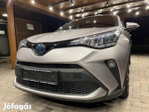 Toyota C-HR 1.8 Hybrid Executive e-CVT Áfás Ár!