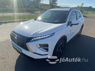 ECLIPSE CROSS-24-PHEV-INTENSE-NAVI-4WD-CVT