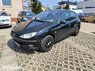 Peugeot 206 1.4 HDi Presence Friss Műszaki!