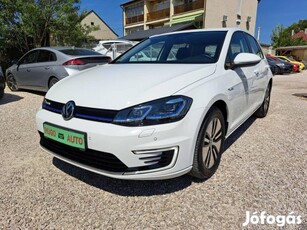 Volkswagen Golf VII e-Golf ACC//Hőszivattyú//TÉ...