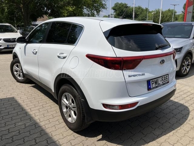 KIA SPORTAGE 1.6 GDI EX Magyar. Szervizkönyv