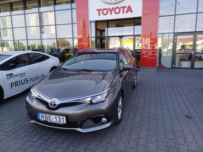 TOYOTA AURIS Touring Sports 1.6 Live TSS