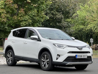 TOYOTA RAV 4 Rav4 2.0 D-4D Active 2WD