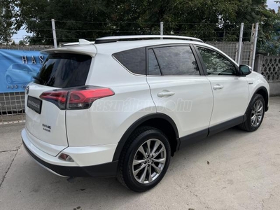 TOYOTA RAV 4 Rav4 2.5 Hybrid Active e-CVT 2016 - led - navi - kamera - első/hátsó radar - bőr belső - tetősín