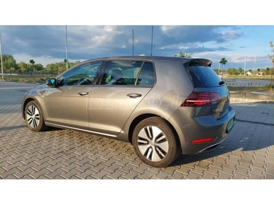 VOLKSWAGEN GOLF VII e-Golf DIGIT MŰSZERFAL. NAGY NAVI. ÜLÉSFŰTÉS