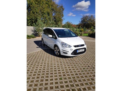 FORD S-MAX 2.0 TDCi Titanium