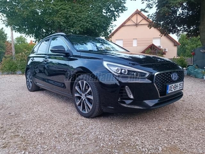 HYUNDAI I30 1.6 CRDi HP Premium DCT