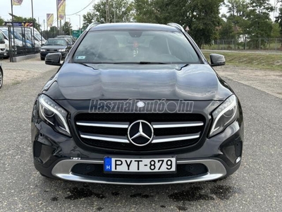 MERCEDES-BENZ GLA 200 CDI d 7G-DCT