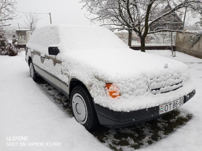 MERCEDES-BENZ W 124 300TE 4matic OT rendszámmal