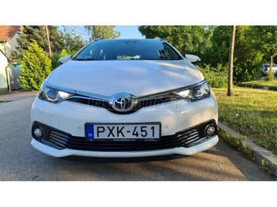 TOYOTA AURIS Touring Sports 1.6 Active MY17 Trend Gyönyörű állapotban. Magyarországi első tulajdonostól. Teljes szerviz