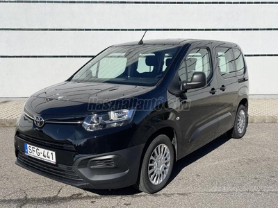 TOYOTA PROACE City Verso 1.2T Combi L1H1 [7 személy] Garanciális. 7 személyes